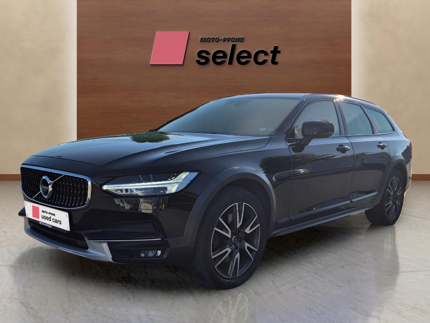 Volvo V90 Cross Country used