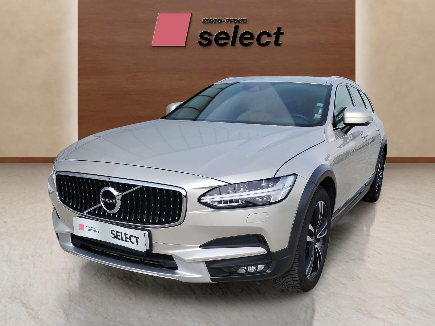 Volvo V90 Cross Country used