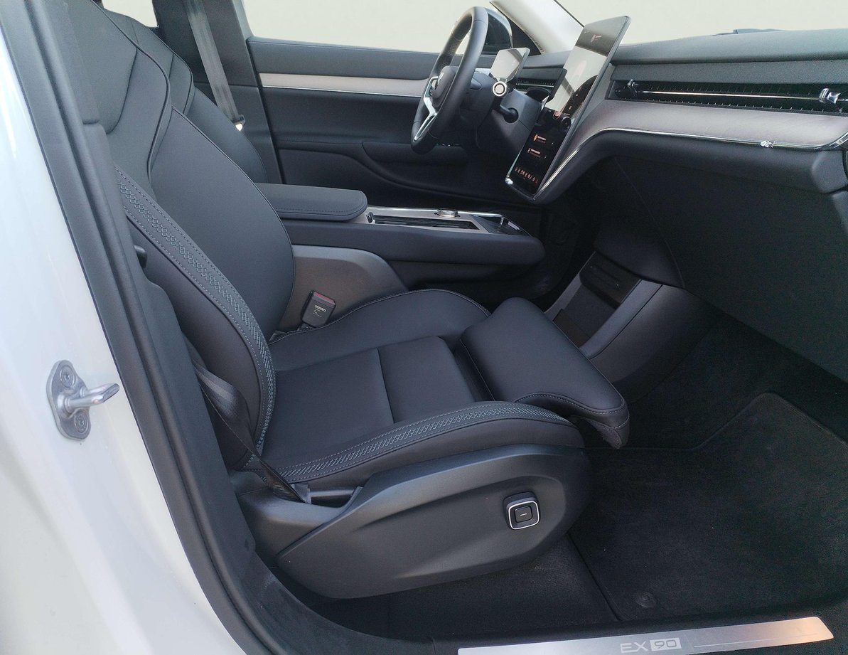 Volvo EX90 употребяван