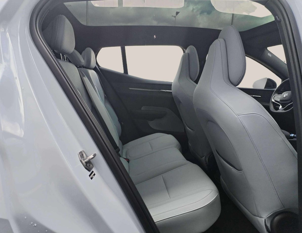 Volvo EX30 употребяван