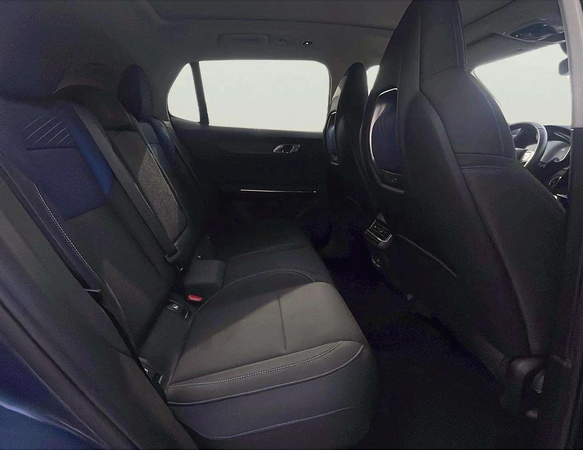 Lynk&Co 01 употребяван