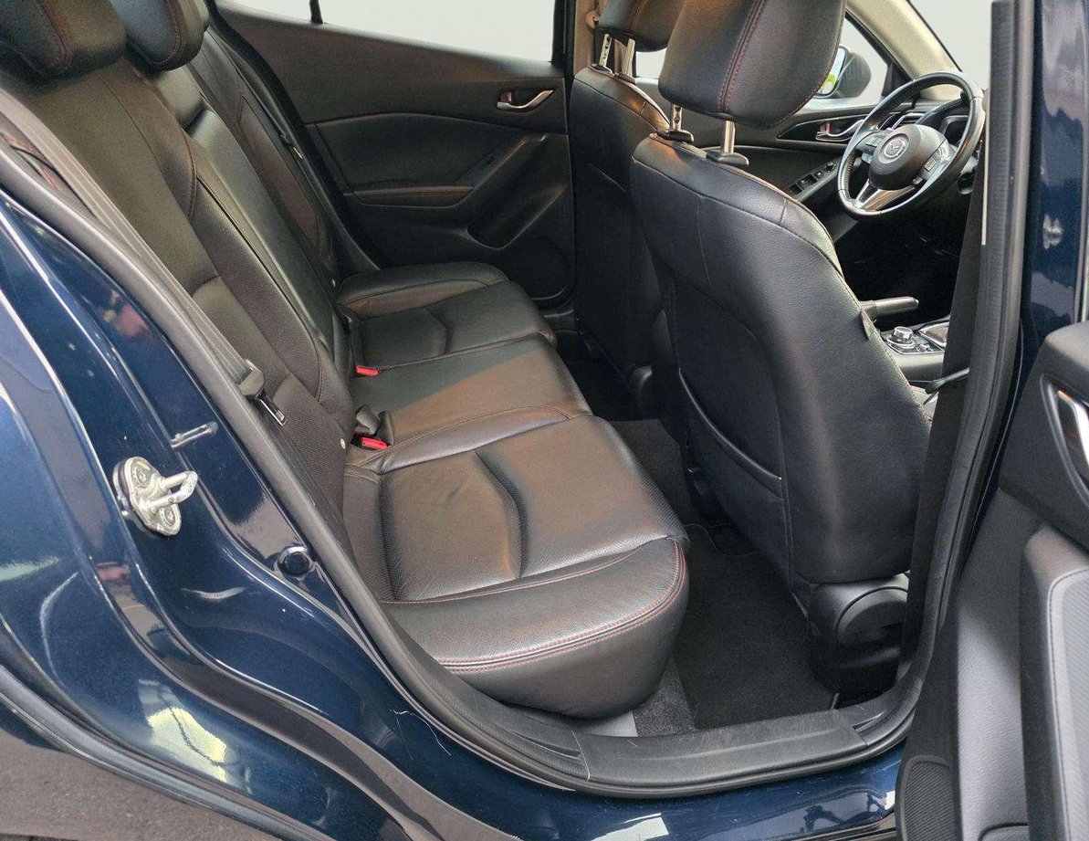 Mazda 3 употребяван