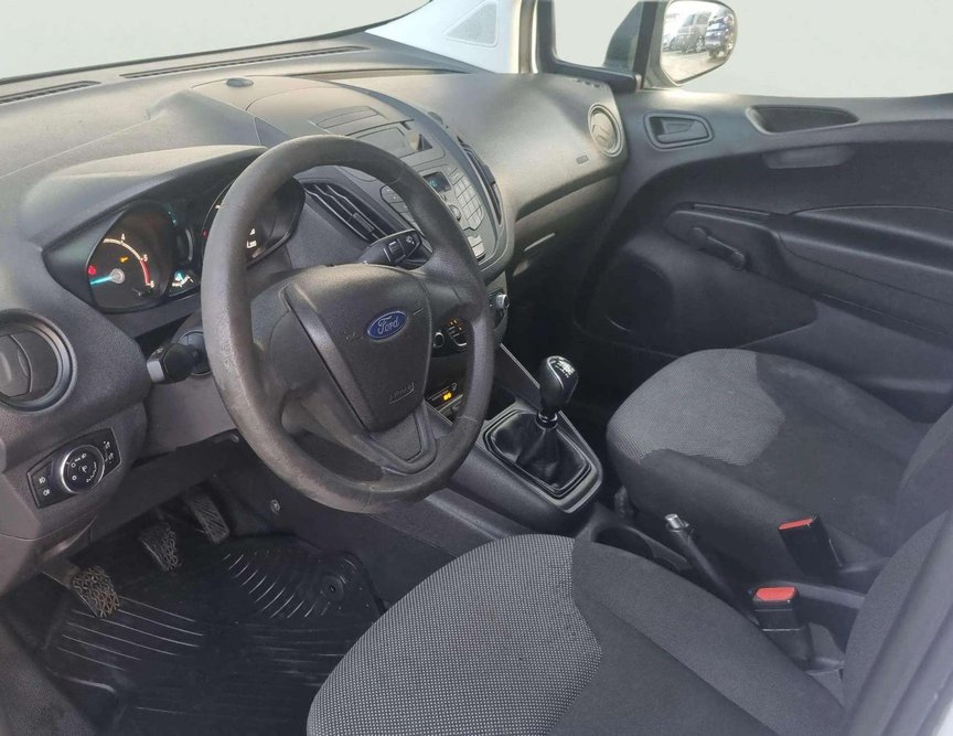 Ford Courier употребяван