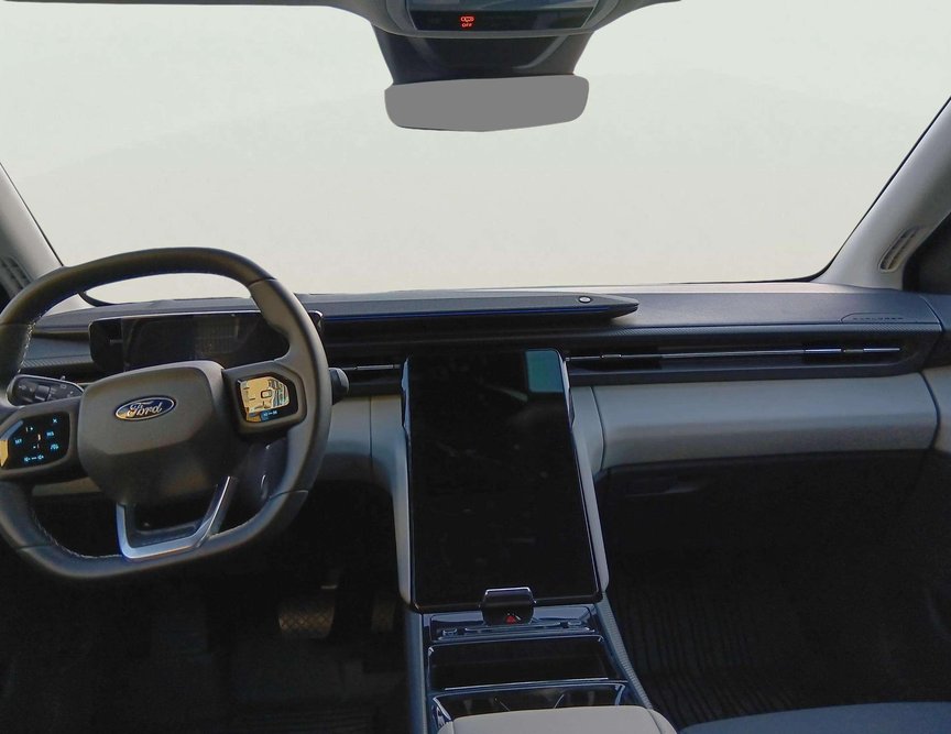 Ford E-Explorer употребяван