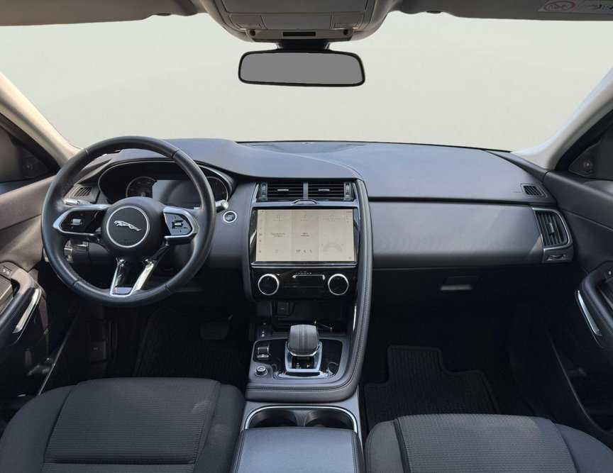 Jaguar E-Pace употребяван