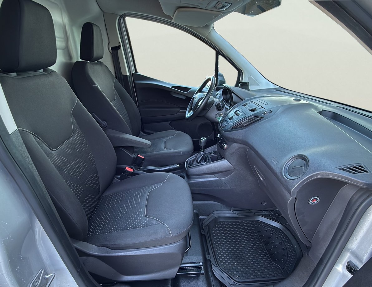 Ford Courier употребяван