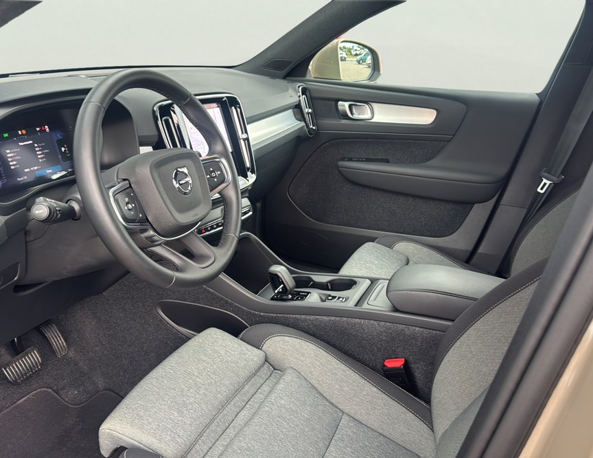 Volvo XC40 употребяван