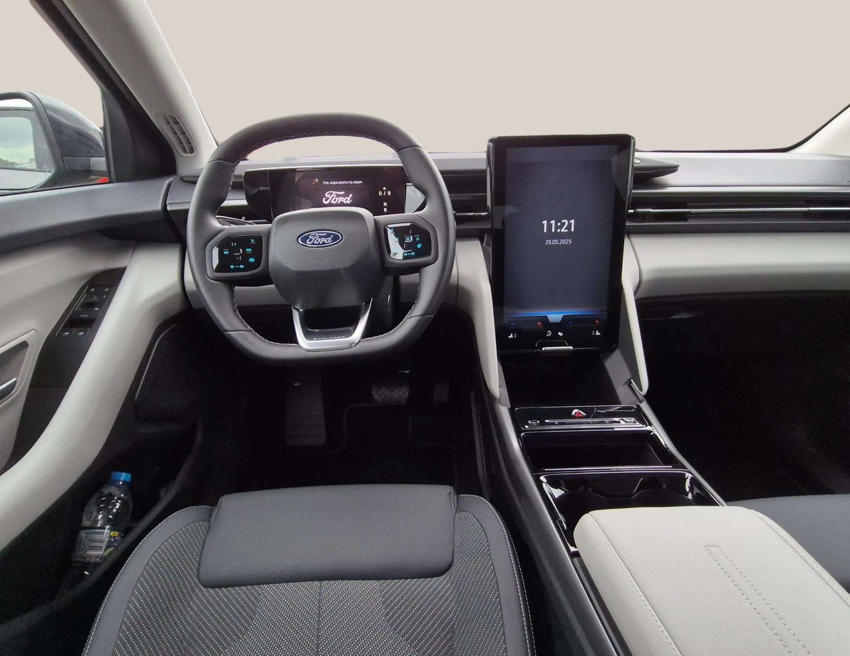 Ford E-Explorer употребяван