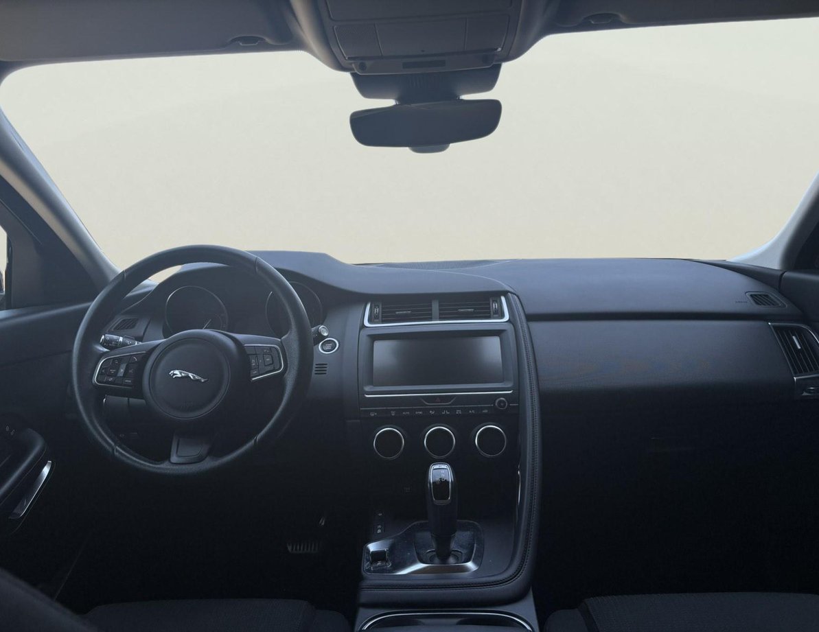 Jaguar E-Pace употребяван
