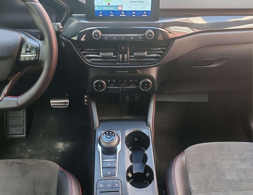 Ford Kuga PHEV употребяван