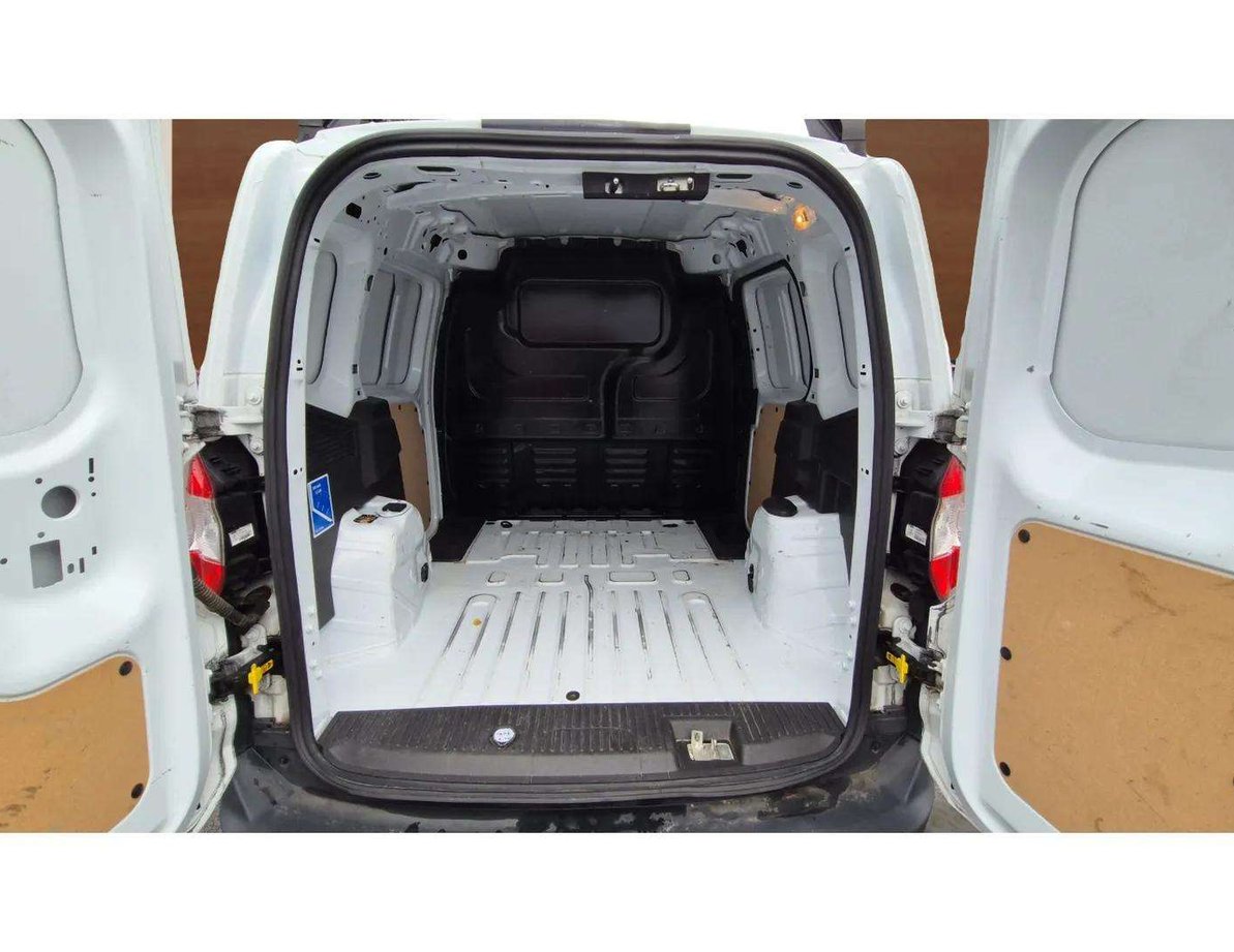 Ford Courier употребяван
