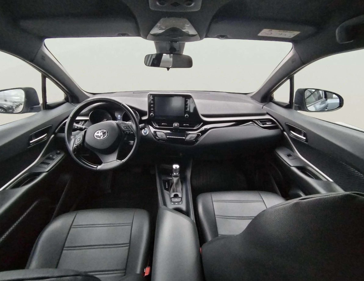 Toyota C-HR употребяван