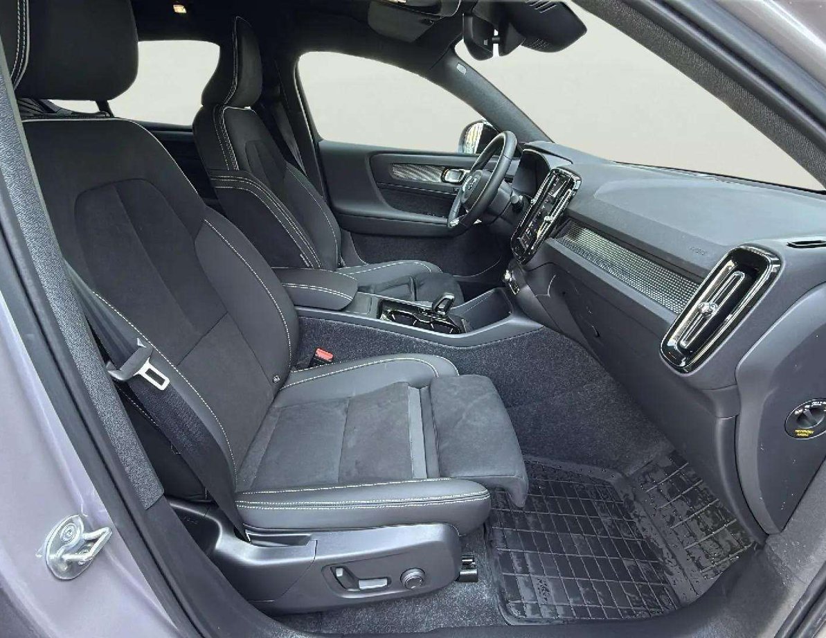 Volvo EX40 употребяван