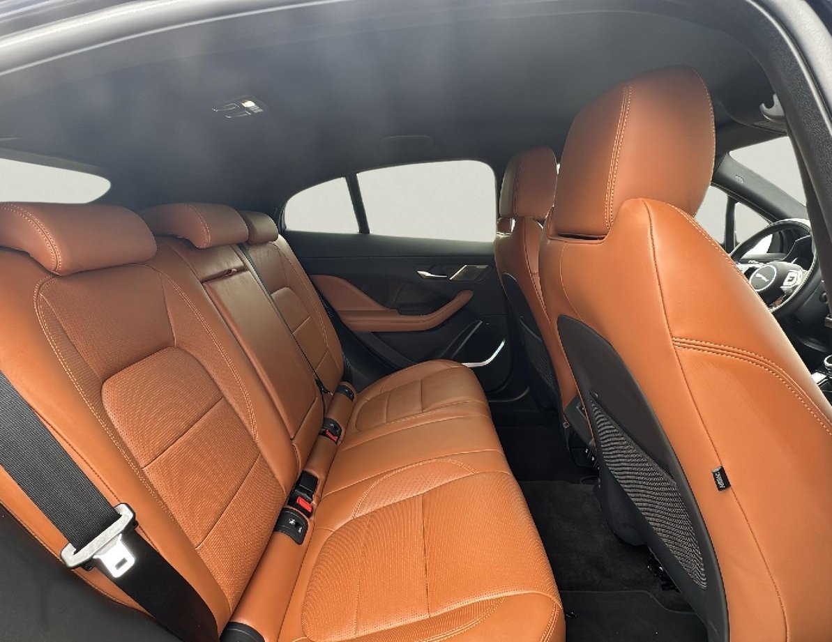 Jaguar I-Pace употребяван