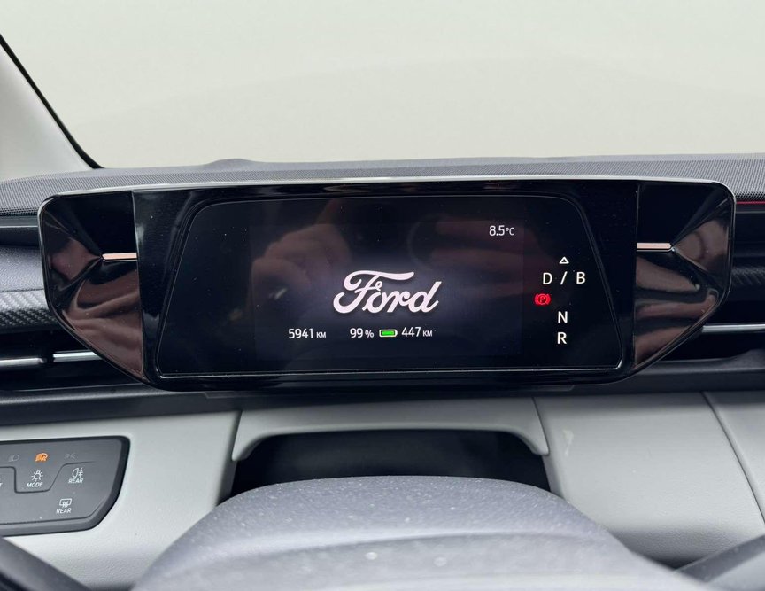 Ford E-Explorer употребяван