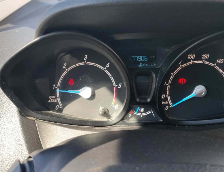 Ford Courier употребяван