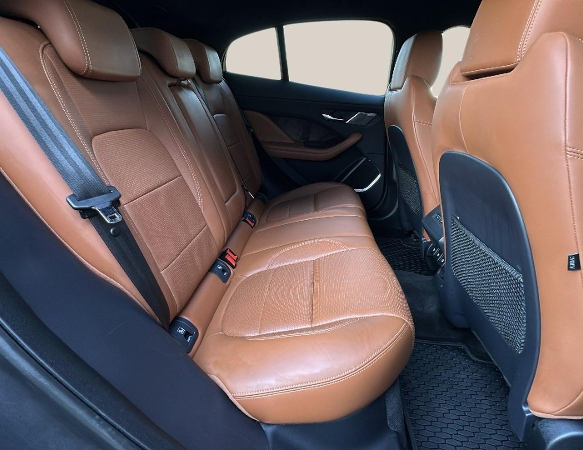 Jaguar I-Pace употребяван