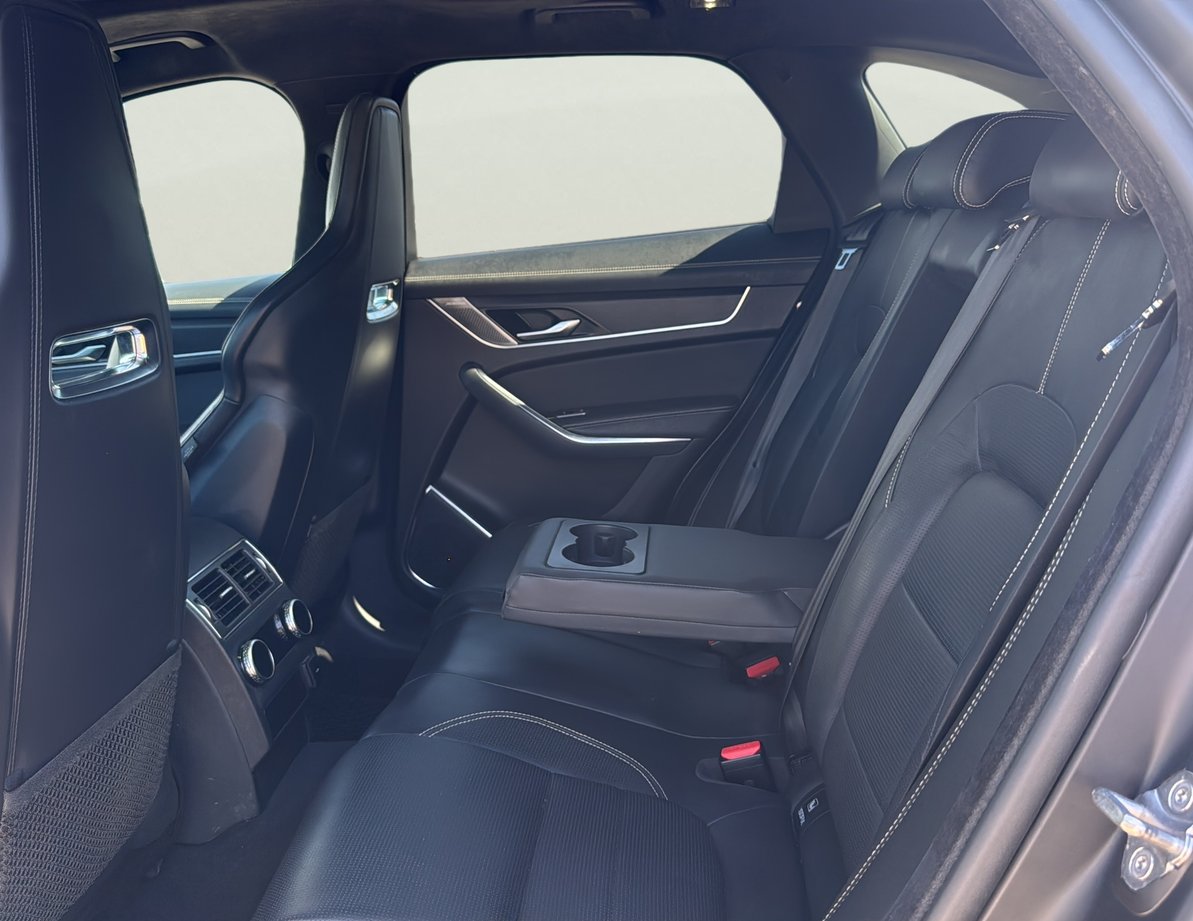 Jaguar F-Pace употребяван