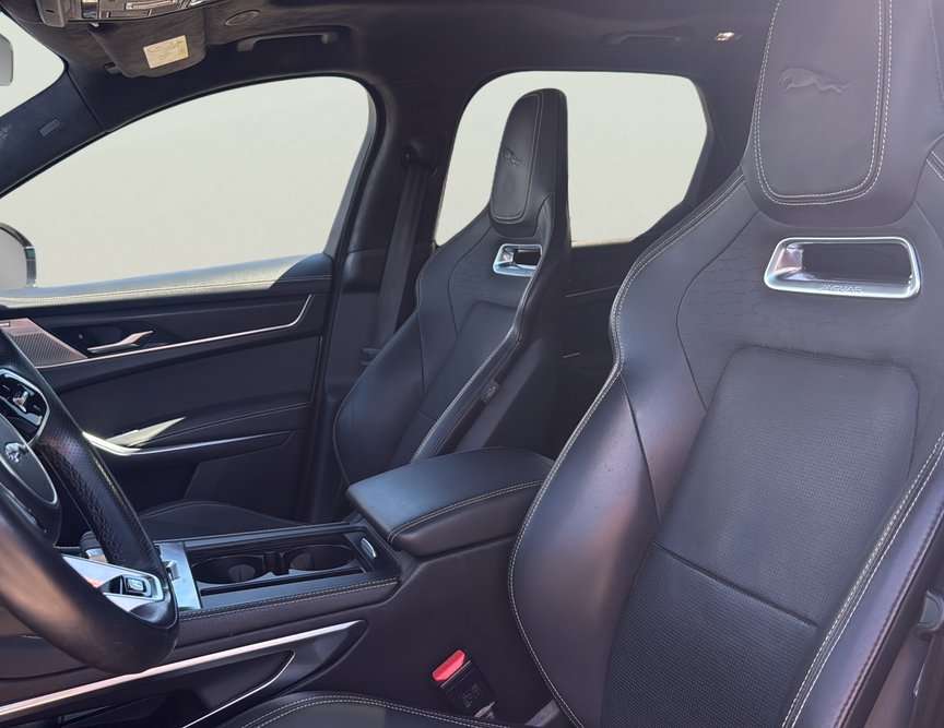 Jaguar F-Pace употребяван