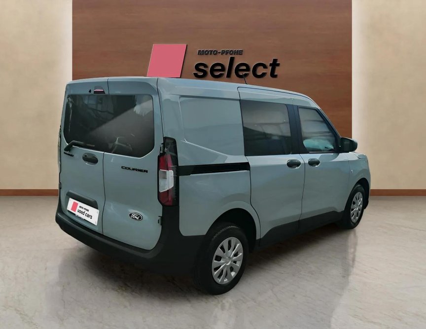 Ford Tourneo Courier употребяван