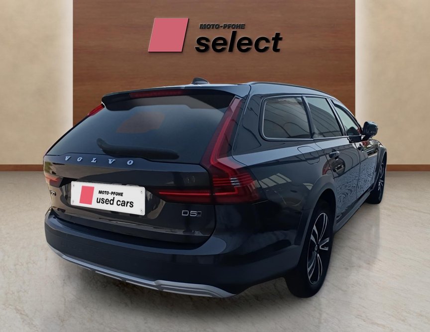 Volvo V90 CC употребяван