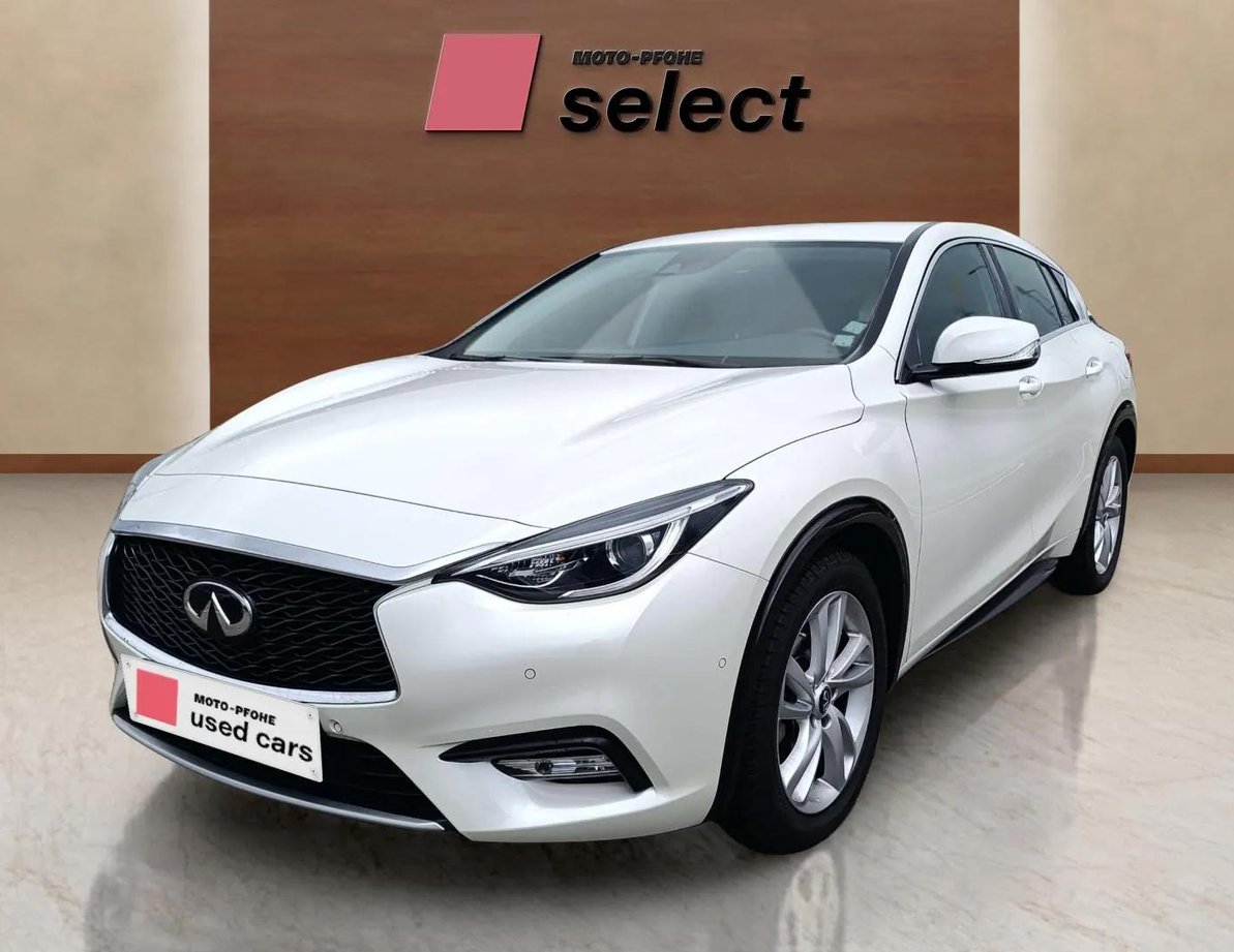 Infiniti Q30 used