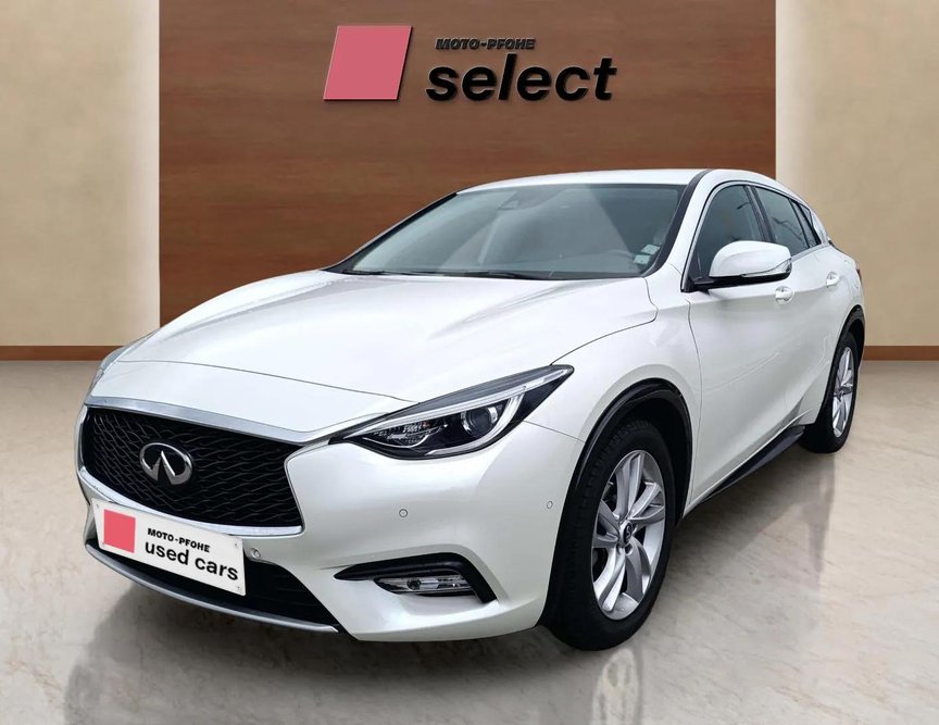 Infiniti Q30 used