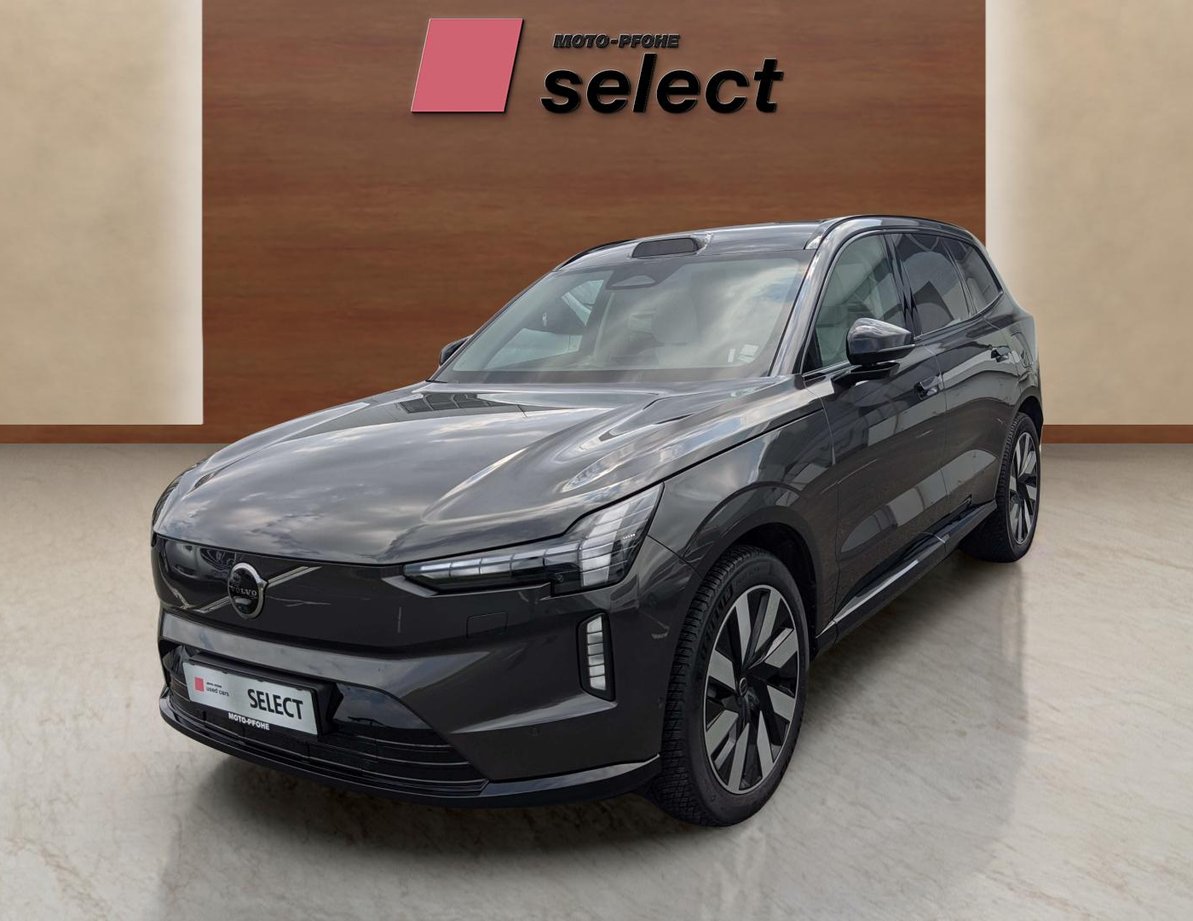 Volvo EX90 used