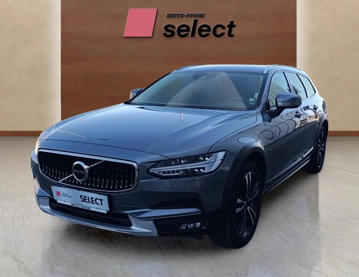 Volvo V90 Cross Country used