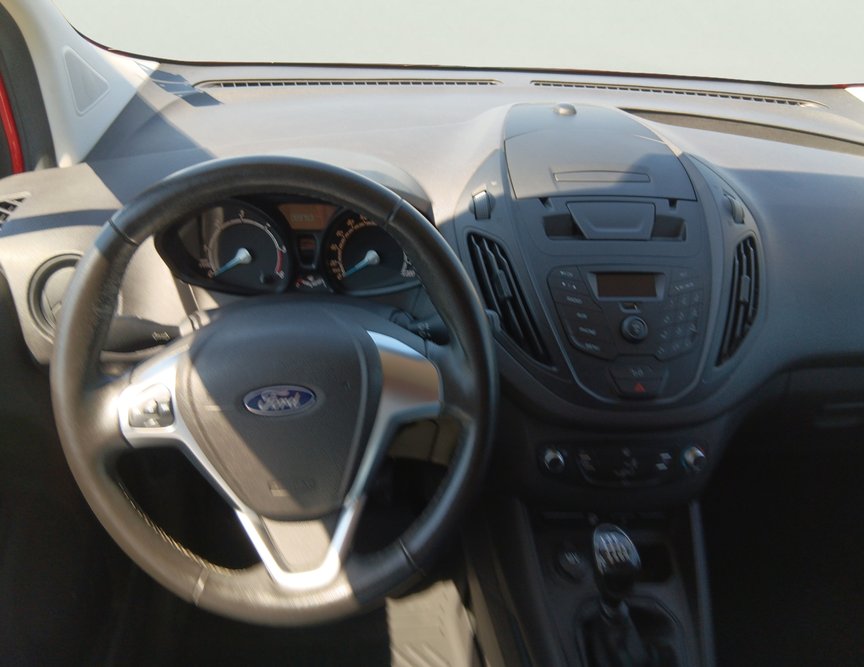 Ford Courier употребяван