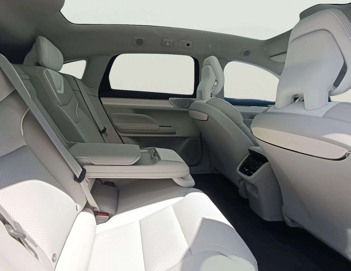 Volvo ES90 употребяван