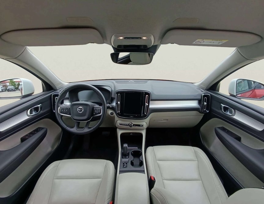 Volvo XC40 употребяван