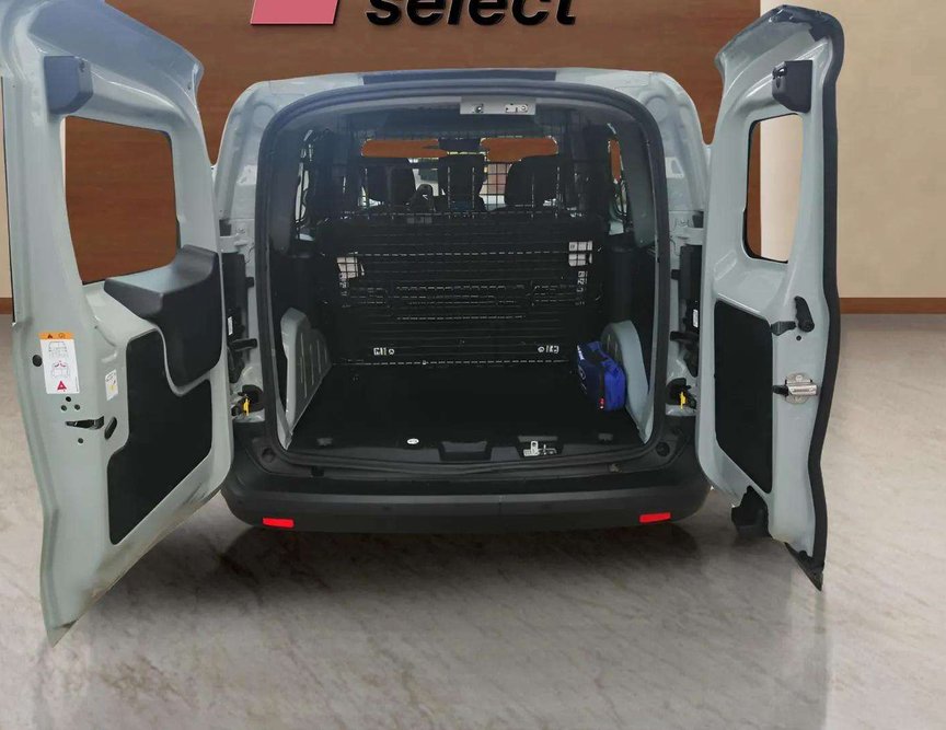 Ford Tourneo Courier употребяван