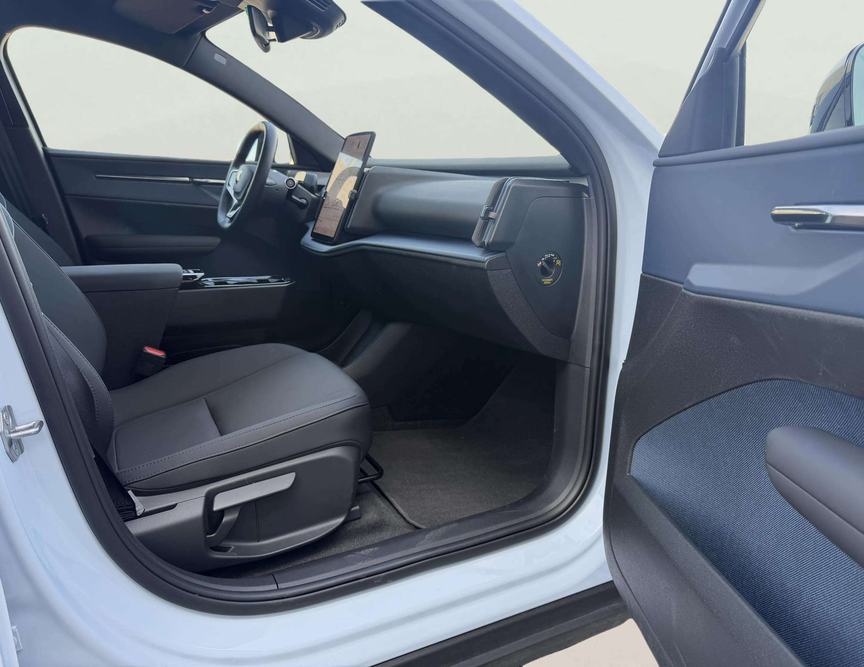 Volvo EX30 употребяван