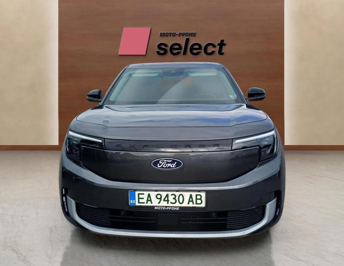 Ford E-Explorer употребяван