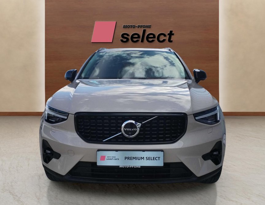 Volvo XC40 употребяван