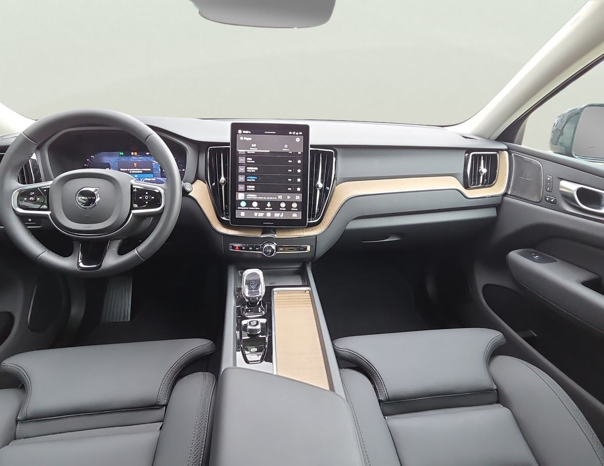 Volvo XC60 PHEV употребяван