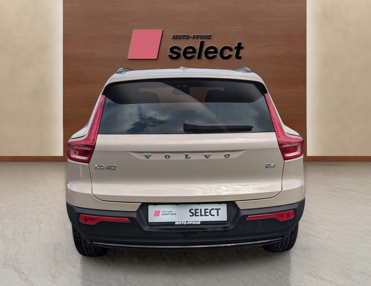 Volvo XC40 употребяван