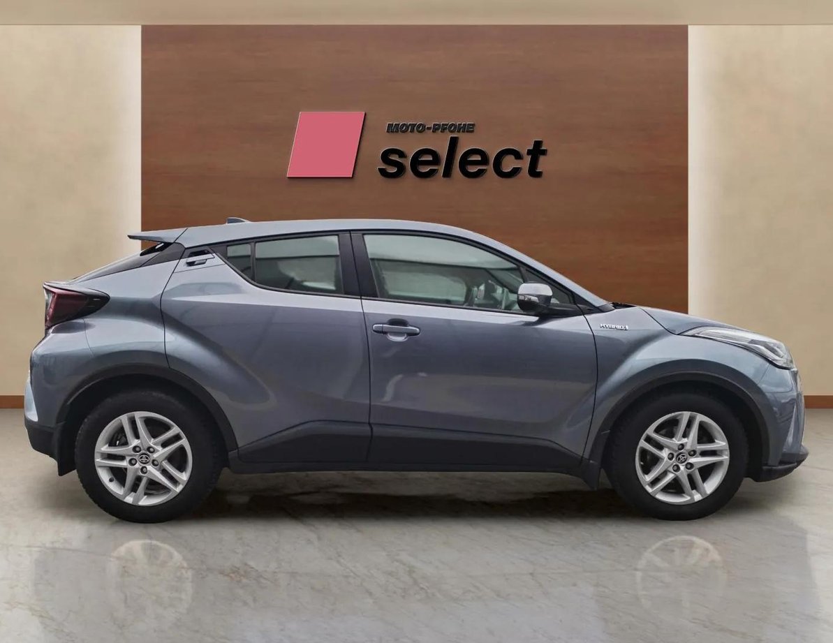 Toyota C-HR употребяван