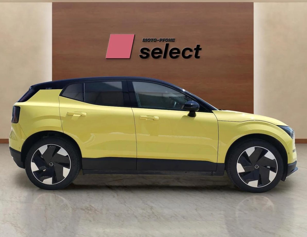 Volvo EX30 употребяван