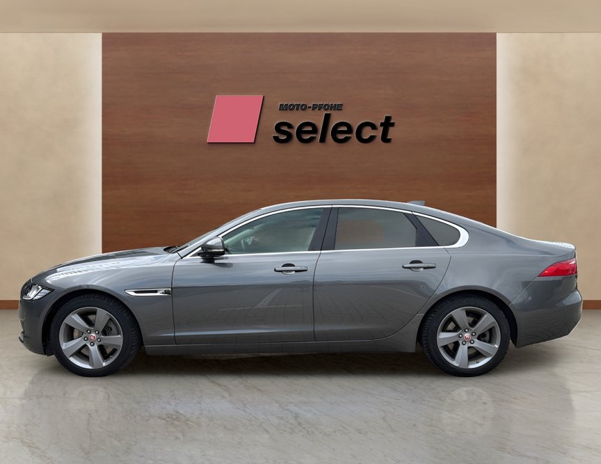 Jaguar XF употребяван