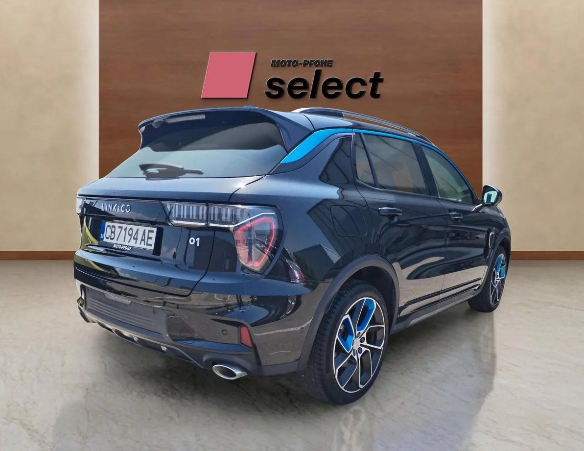 Lynk & Co 01 употребяван
