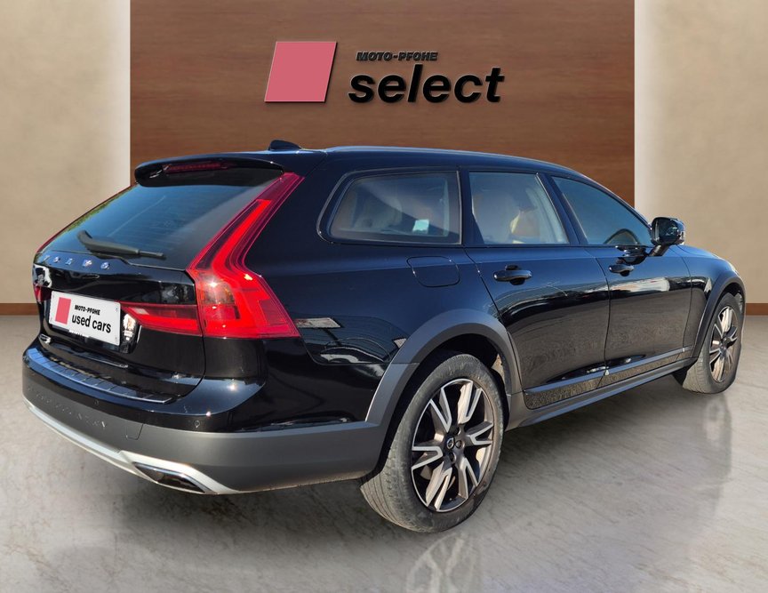 Volvo V90 Cross Country употребяван