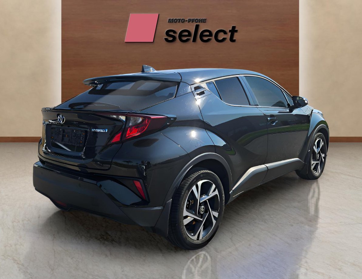 Toyota CHR употребяван
