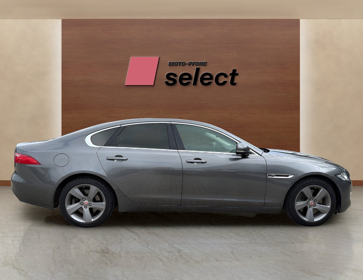 Jaguar XF употребяван