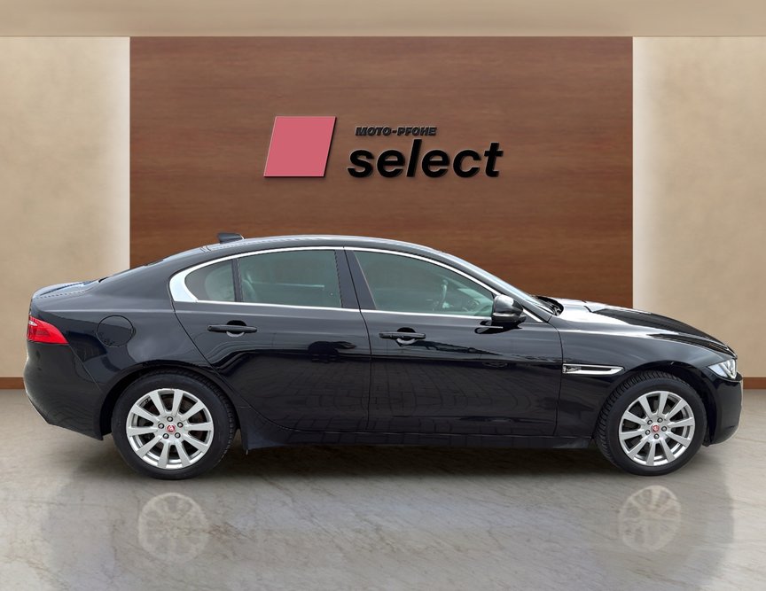 Jaguar XE употребяван