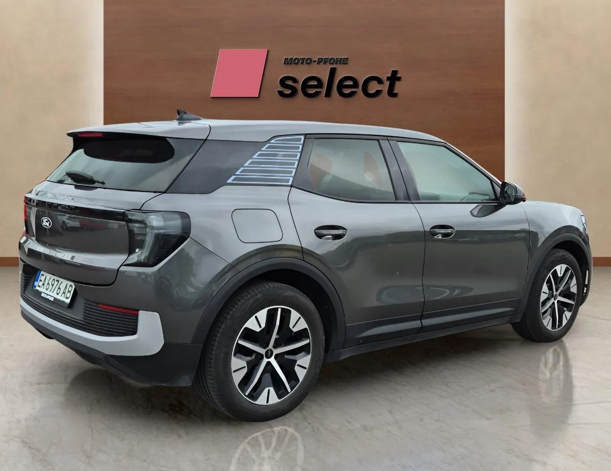 Ford E-Explorer употребяван