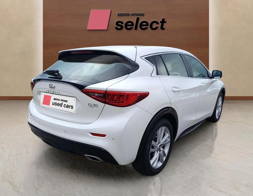 Infiniti Q30 употребяван