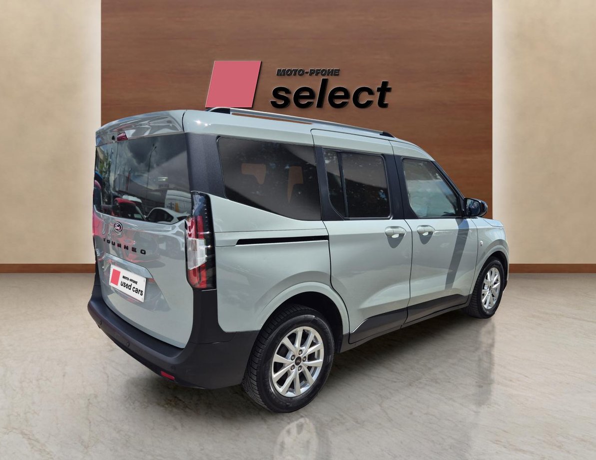 Ford Courier употребяван