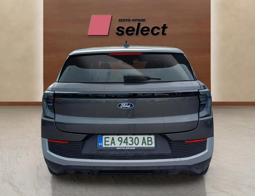 Ford E-Explorer употребяван